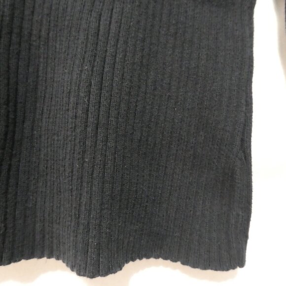 DKNY JEANS | small | Black Ribbed Bold Logo Front Turtelneck Sweater - Picture 14 of 16